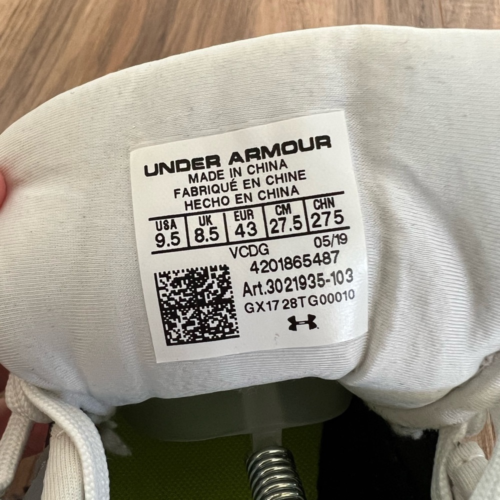 Under Armour Trainer - Picture 5 of 6